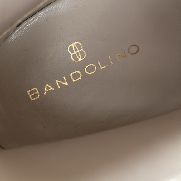 Brand New Bandolino Ivory Stacked Heeled Ankle Boots Bow Wrapped Strap - Picture 7 of 16